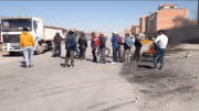 Crisis del diésel desata bloqueos en El Alto y paraliza al transporte pesado. (14:30)