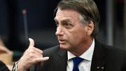 Bolsonaro vuelve a victimizarse y aplaude los aranceles de Trump a Brasil