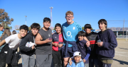 La Selección de Inglaterra dejó su huella solidaria en San Juan: emotiva visita al Club Marquesado