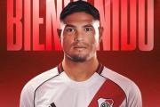 Con un guiño de Juanfer, River presentó a Salas como su primer refuerzo