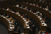 Ante repostulación de parlamentarios, plantean limitar la reelección también a legisladores