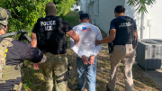 ¡Zar de la frontera ignora la Cuarta Enmienda! Homan asegura que el ICE admite uso de perfilamiento racial para hacer detenciones