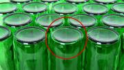 Qué quieren decir los relieves en la base de las botellas de vidrio: para qué sirven y cuál es su función