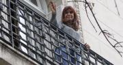 El primer video de Cristina Kirchner desde la prisión domiciliaria: qué le dijo a su hijo Máximo