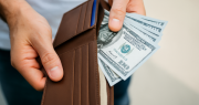 ¿Todavía conviene comprar dólares? Pensar el ahorro más allá del reflejo