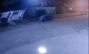 VIDEO. Dos delincuentes robaron un auto en Olmos y quedaron filmados 