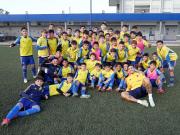 El gesto de Leandro Paredes con los juveniles de Boca en su regreso al club: compartió la tarde y recibió el cariño de los más chicos
