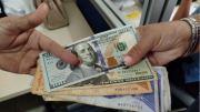 Cifras oficiales: transacciones en bolívares superan al dólar tras eliminación del IGTF