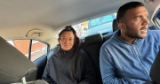 Una pareja fue detenida tras ser sorprendida robando la rueda de auxilio de un auto