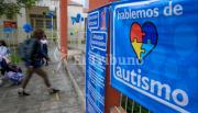 Una madre lucha por su hijo: el autismo no termina a los 18 años