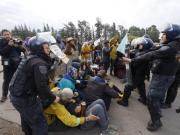 Sigue la pelea en Córdoba por el quebracho de 284 años: hubo incidentes con la Policía y la Municipalidad tuvo que buscar una grúa tucumana
