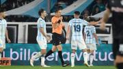 Lamolina justificó su decisión en la polémica jugada de Racing-Barracas: Las imágenes son elocuentes, el penal es claro