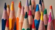 Reciclaje: guarda los colores de madera viejos y transfórmalos en esta maravillosa idea