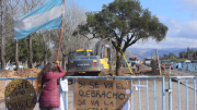 La remoción de un árbol centenario causó un estallido social en una localidad de Córdoba: ¿qué pasó?