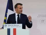 Emmanuel Macron, en una carrera por reforzar el armamento de Francia y formar un escudo de defensa en Europa