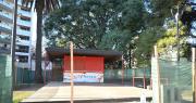Exempleados del puesto de comidas de Plaza Paso en La Plata denuncian que el dueño los echó sin indemnizarlos