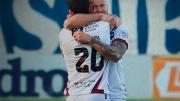 Torneo Clausura: la remontada de Newell's valió tres puntos en Mendoza