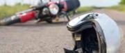Dos heridos tras choque de una motocicleta con un minibús en Yapacaní