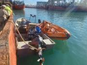 Rescatan a seis personas que salieron a pescar sin permiso y pasaron 20 horas a la deriva