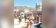 Saquean camión con mercadería de presunto contrabando en Chuquisaca