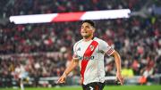 Maxi Salas debutó con un gol y se ganó el corazón de todo River con el festejo del Matador