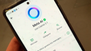 Adiós al símbolo de Meta en WhatsApp: así se puede eliminarlo para siempre