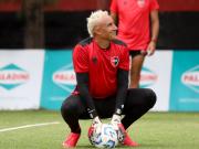 Tras su extraña ausencia en el debut de Newell's, Keylor Navas quiere irse a México: el sugestivo posteo de Fabbiani en la nueva novela del mercado de pases