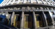 Sobran los pesos, sube el dólar y lanzan operación flash: ¿cómo es?