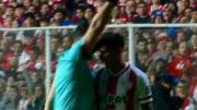 Otra vez Fernando Espinoza: polémica por su actitud provocadora con un jugador de Unión