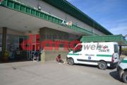 Motociclista terminó en el Regional tras ser embestida por un auto que se dio a la fuga