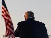 Los fans de Trump le perdonan todo. ¿Por qué no el caso Epstein?