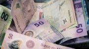 El peso mexicano sube más de 11% en 2025