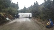 Grave accidente en Neuquén: volcó un micro rumbo a Villa Traful y 20 turistas resultaron heridos