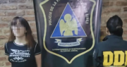 Horror: una joven de 19 años, detenida por la muerte de su bebé tras abandonarla en la basura