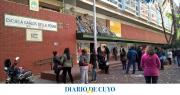 Detuvieron a madre y abuela de un alumno por clavarle una birome al director