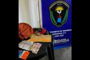 La Policía recuperó una mochila robada durante patrullaje en barrio Mariano Moreno