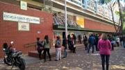 Una lapicera y tres heridos: detienen a dos mujeres por atacar al director de una escuela en una reunión de padres