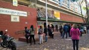 Madre y abuela de un nene atacaron al director de una escuela