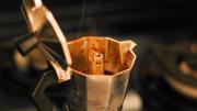 Cómo limpiar la cafetera moka y mantenerla siempre brillante gracias a un pequeño truco
