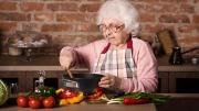 La ciencia le da la razón a las abuelas: su truco casero contra el resfriado sí funciona