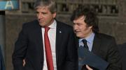 Caputo culpó a los bancos por la suba del dólar