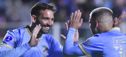 Bolívar se hizo respetar en casa, despachó con una goleada 3-0 al Palestino de Chile por la Sudamericana