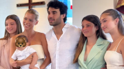 El álbum de fotos de las vacaciones de Nicole Neumann y Manu Urcera con las chicas en Europa