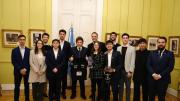 Javier Milei recibió en la Casa Rosada al equipo argentino campeón del CanSat 2025, el mundial aeroespacial