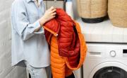 Adiós tintorería: el truco simple para lavar las camperas de abrigo en casa