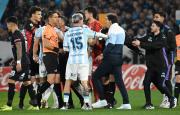 El mensaje de Gustavo Costas tras el escandaloso final de Racing ante Barracas y su expulsión