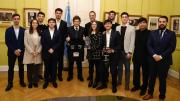 El estudiante alvearense que ganó una competencia de ingeniería aeroespacial estuvo con Javier Milei