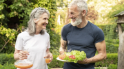 El entrenamiento que deben realizar los adultos mayores y ayuda a prolongar la expectativa de vida