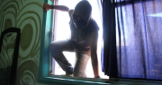Salió de su casa en Pocito por dos horas y casi se la vaciaron entera