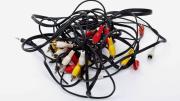 Ni tirarlos ni venderlos: quien tiene cables viejos, tiene un tesoro en casa